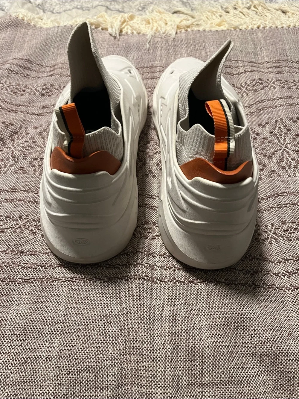 Mens NTW Slip-On White Athletic Sneakers with Removable Liner